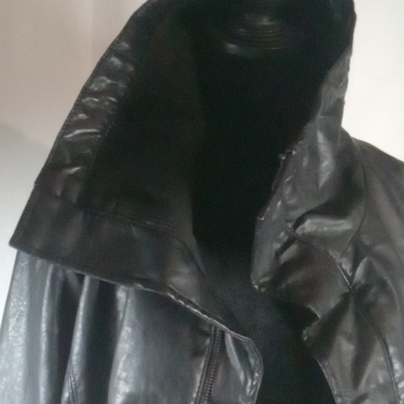 Lane crawford black women's leather jacket small/ medium - Picture 4 of 8